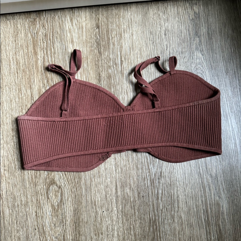 Babaton Bra Top - Picture 2 of 4